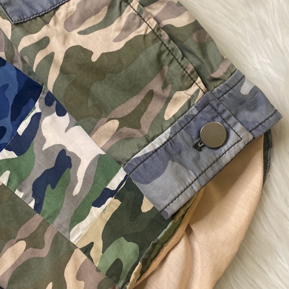 Gap Patchwork Camo Jacket, Size Small - image 5